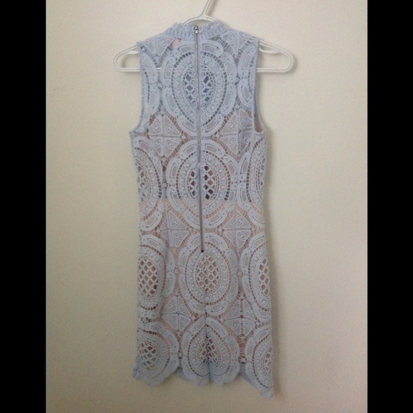 Elegant Lace Sleeveless Dress - Light Blue - Picture 2 of 3